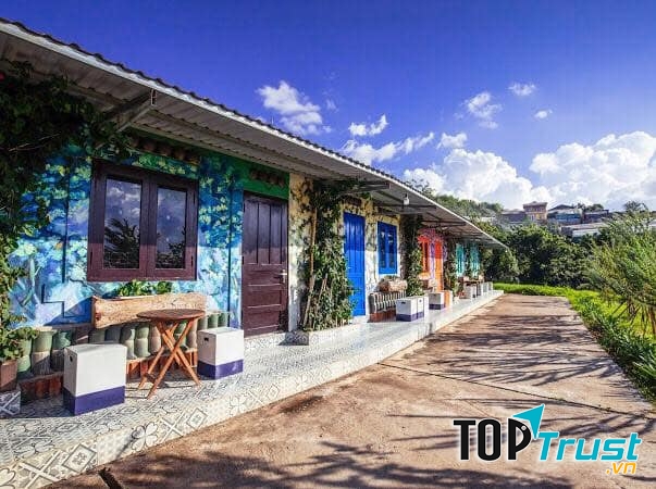 Bunny Hill Farm & Homestay