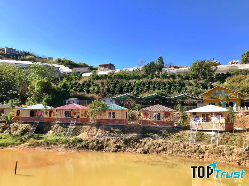 Bunny Hill Farm & Homestay