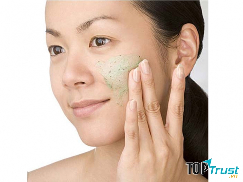 Tẩy tế bào chết là một bước rất quan trọng.