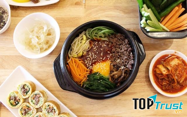 Hấp dẫn với những món ăn Hàn Quốc của nhà hàng
