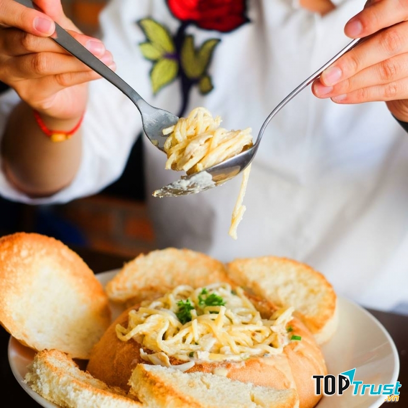 Buzza Pizza không chỉ tạo dựng thương hiệu với các loại pizza có chất lượng hảo hạng mà menu của quán vẫn còn rất nhiều món ngon khó lòng bỏ qua