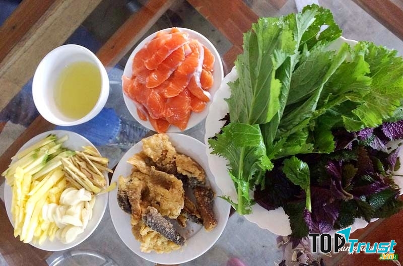 Gỏi cá hồi tại Mộc Châu