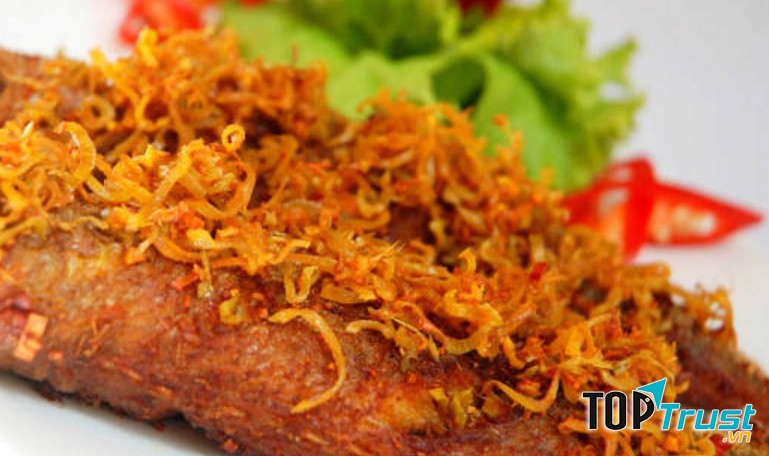 Cá lóc chiên sả ớt