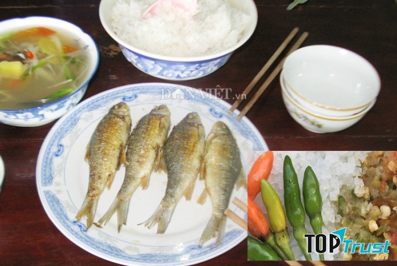 Cá niêng nướng món ăn dân dã của người dân miền núi Quảng Ngãi