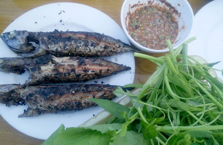 Món cá ô nướng thơm ngon, hấp dẫn của Phú Yên sẽ khiến bất kỳ du khách nào cũng phải thán phục