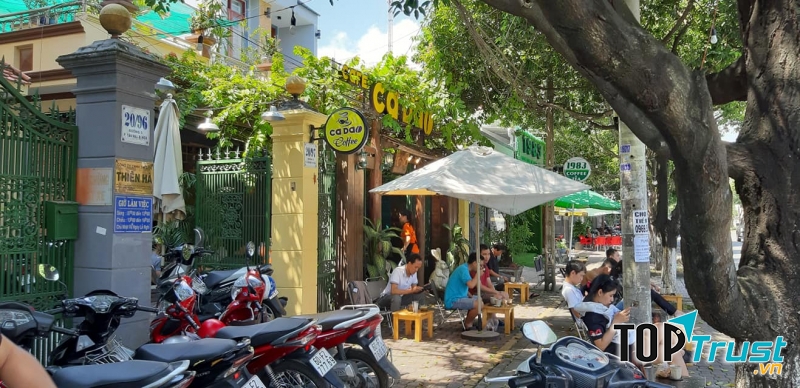 Không gian thoáng đãng cả trong nhà và ngoài trời