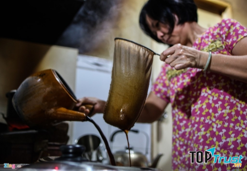 Cà phê pha bằng siêu và vợt