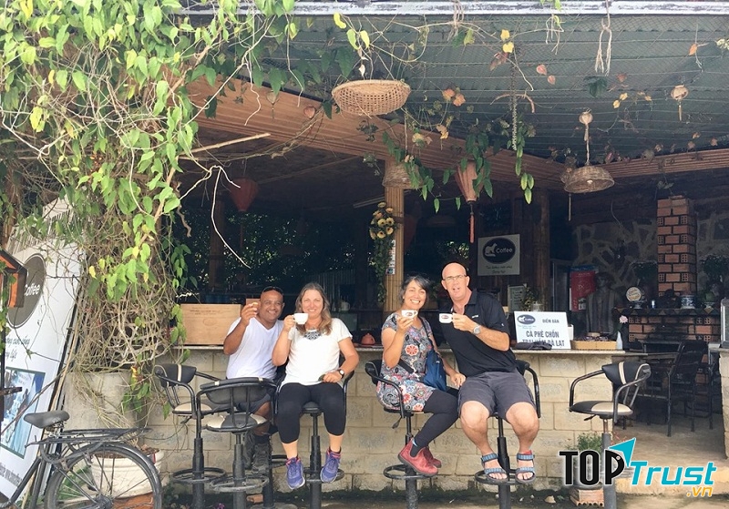 Hãy thử thưởng thức hương vị của loại cà phê thơm ngon và đắt giá nhất thế giới này.