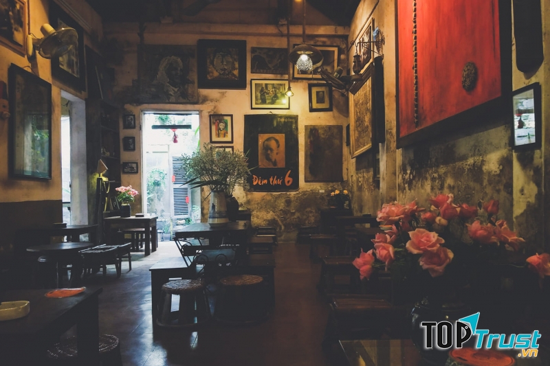 Cà phê Cuối Ngõ