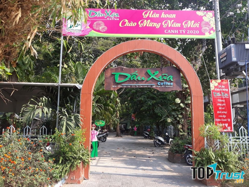 Cà phê Dấu Xưa