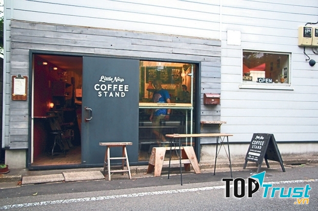 Quán cà phê đứng