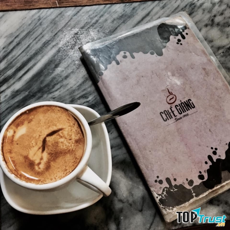 Cà phê Giảng- đắng thơm cà phê trứng