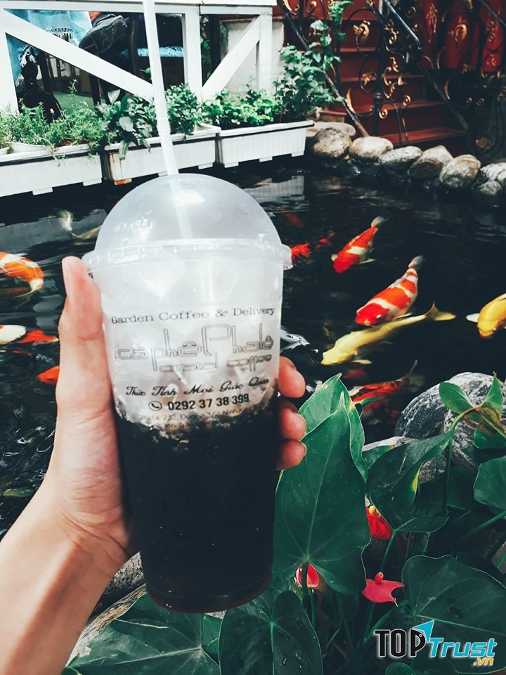 Nếu bạn đang tìm kiếm một địa chỉ cafe đẹp có kèm cả đồ ăn chất lượng ở Cần Thơ thì cà phê Pha lê là gợi ý tuyệt vời.