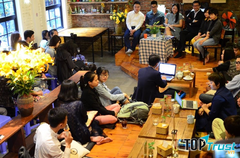 Cà phê sách Tổ Chim Xanh - Bluebirds' Nest