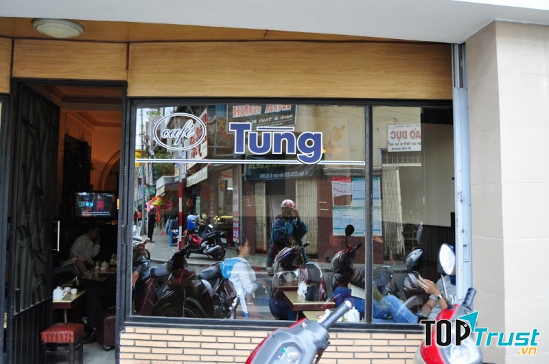 Cà phê Tùng