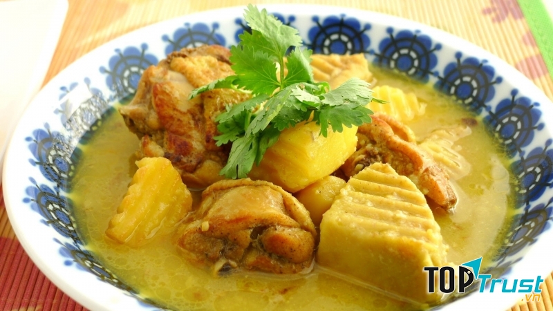 Cà ri gà Nha Trang hương vị đậm đà.