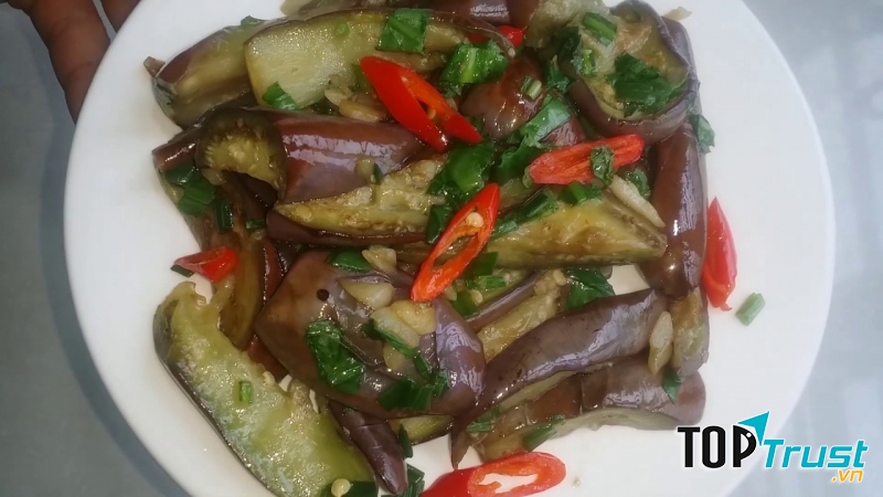 Cà tím xào lá lốt chay