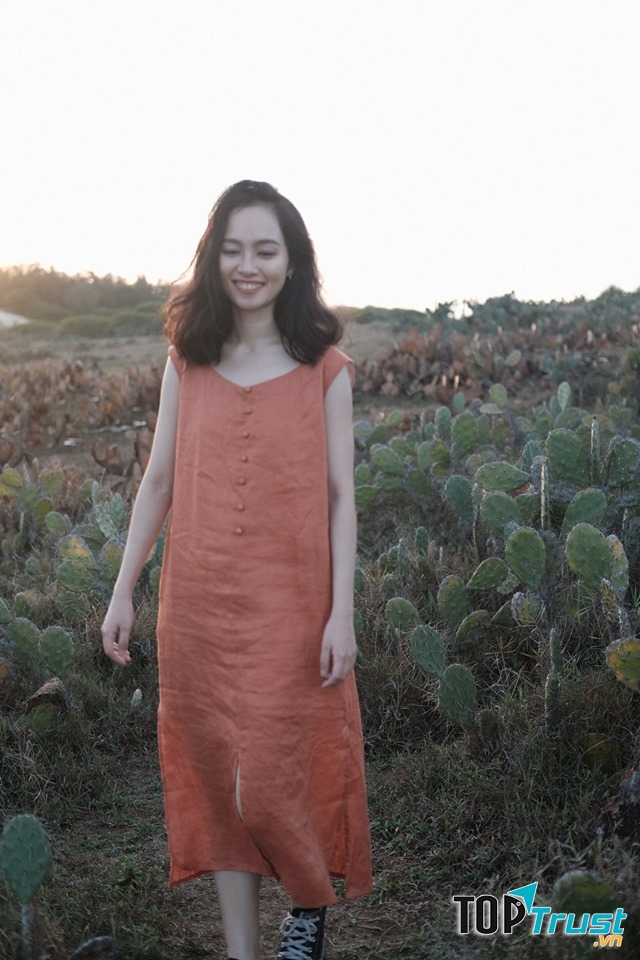 Cửa hàng chuyên các sản phẩm váy áo xinh xẻo, nhìn là mê.