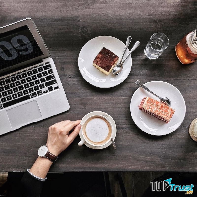 Cabine Hanoi Cafe là nơi bạn có thể lui tới mỗi khi cần không gian riêng tư để làm việc hay yên tĩnh