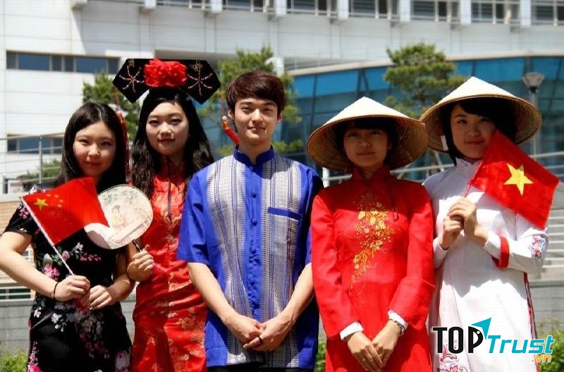 Mức học phí hợp lý và chi phí sinh hoạt vừa phải đã thu hút được nhiều du học sinh các nước