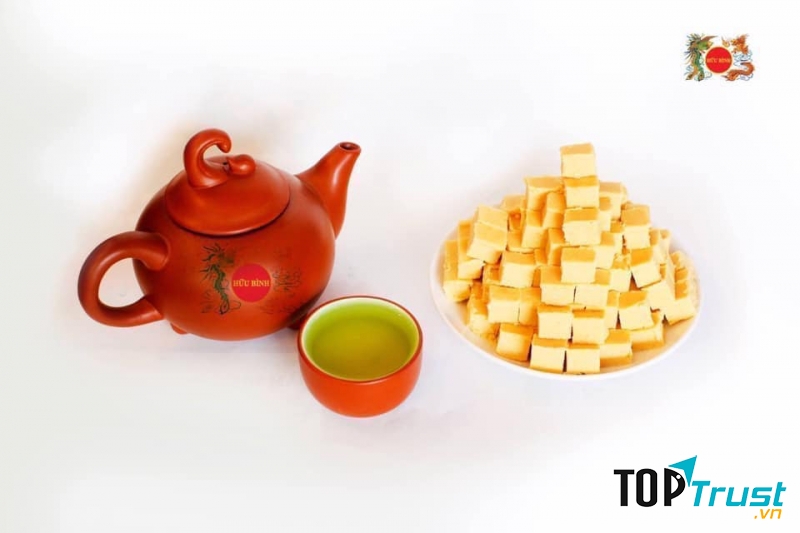 Chất thơm mát, tươi thanh cùng vị ngọt nhẹ dịu nơi đậu đỗ đã làm nên nét đẹp truyền thống, tạo nên những phong bánh đậu xanh đầy giá trị và tình nghĩa.