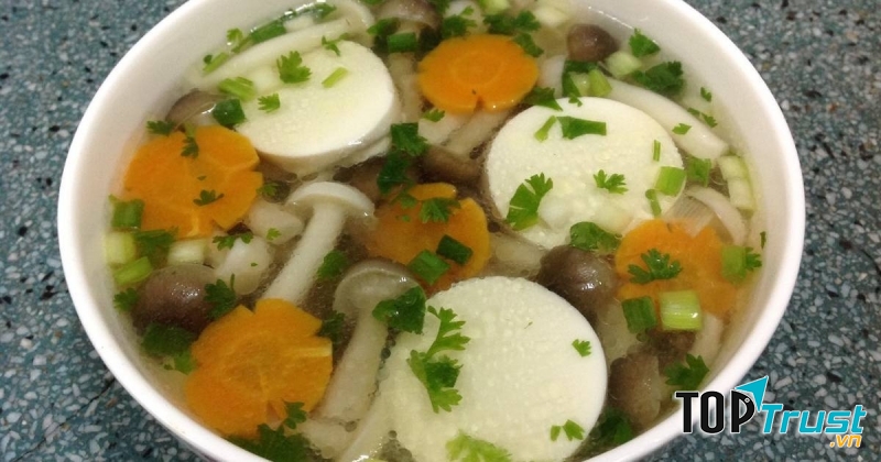 Hãy nói không với các món có nấm, mộc nhĩ khi đã để qua đêm.