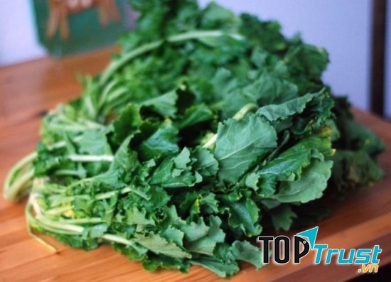 Rau màu xanh đậm