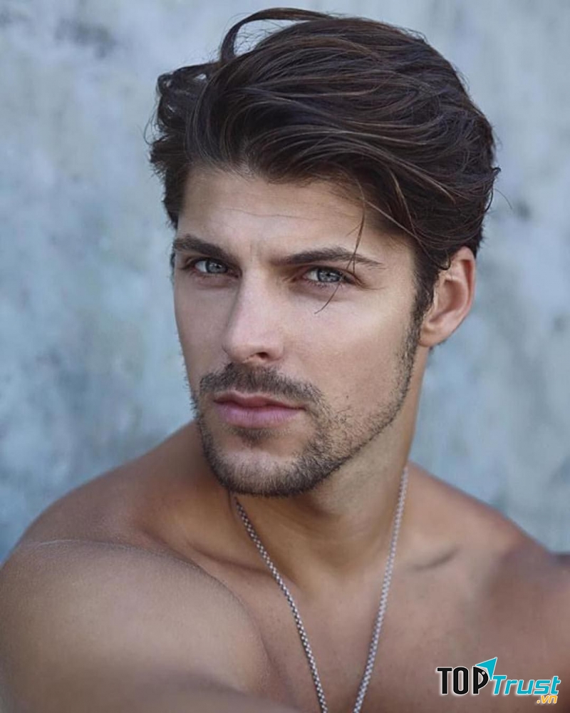 Trai đẹp thường bị đánh đồng là những tay làng chơi