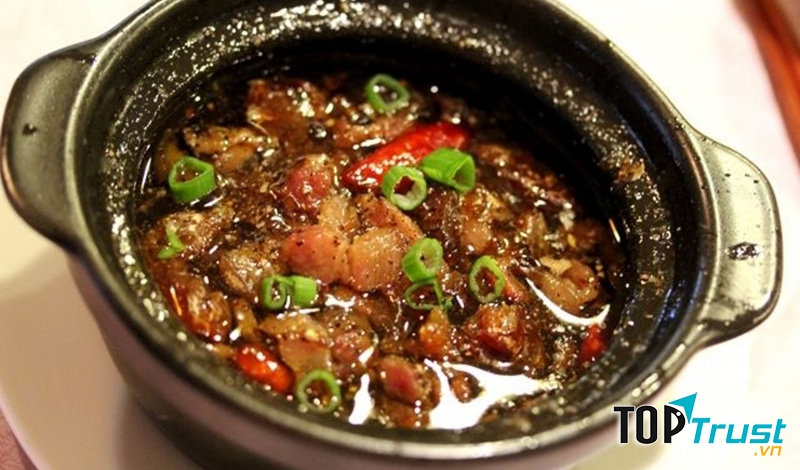 Hãy cân nhắc khi nấu nướng các món kho trong mùa hè.