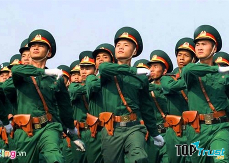 Nhóm trường thuộc Quân đội