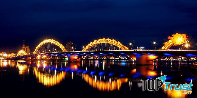 Các quán cafe dọc hai bên bờ sông Hàn