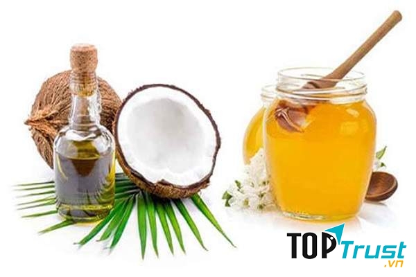 Kết hợp chữa zona bằng mật ong với dầu dừa sẽ giúp bạn tạo ra hỗn hợp dưỡng ẩm, kháng viêm tuyệt vời, phòng tránh tình trạng bội nhiễm và đẩy nhanh quá trình tái tạo da.