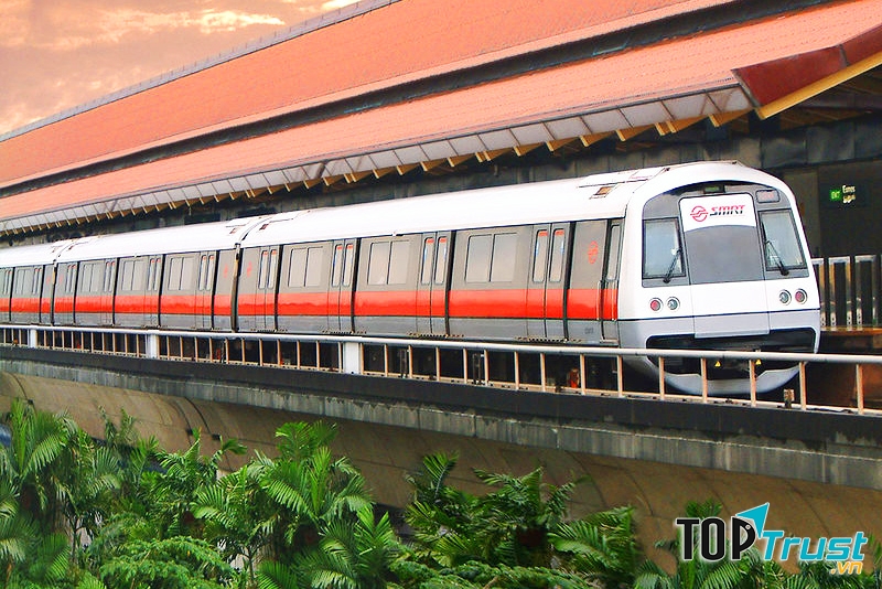 Di chuyển bằng MRT