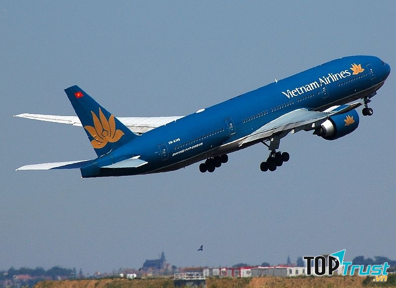 Để có được một chuyến du lịch Myanmar giá rẻ, bạn có thể săn vé máy bay trong những đợt khuyến mại