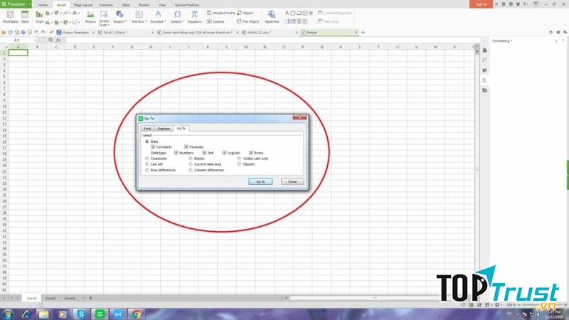 Nhấn tổ hợp phím Ctrl + G để hiển thị hộp thoại Go To