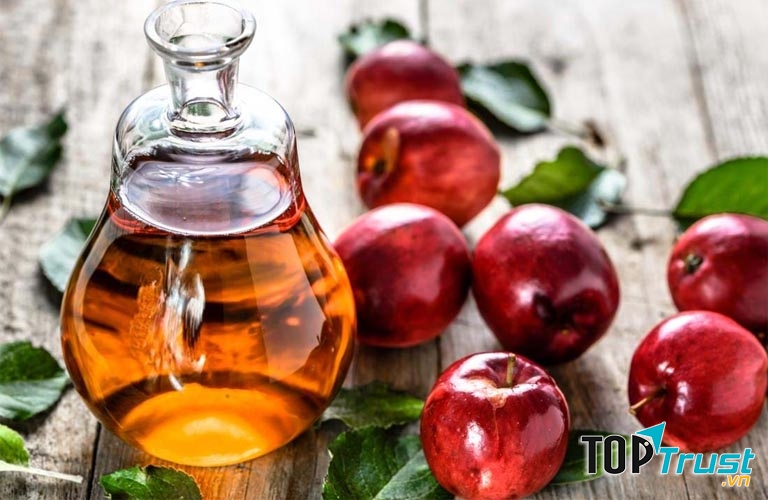 Cách điều trị bệnh viêm mũi dị ứng bằng giấm táo