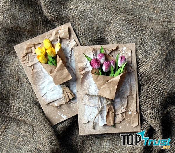 Thiệp 8/3 gắn đầy hoa với phong cách vintage