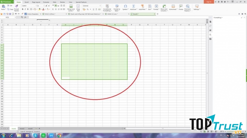 Nhấn tổ hợp phím Shift + F8 để thêm một dãy các ô để chọn (liền kề hoặc không liền kề). Sử dụng các phím mũi tên hoặc Shift + mũi tên để thêm vào lựa chọn.