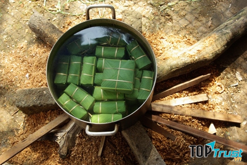 Xếp bánh theo hàng lối giúp bánh ngon