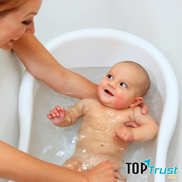 Mỗi lần tắm gội không nên quá 5 phút.