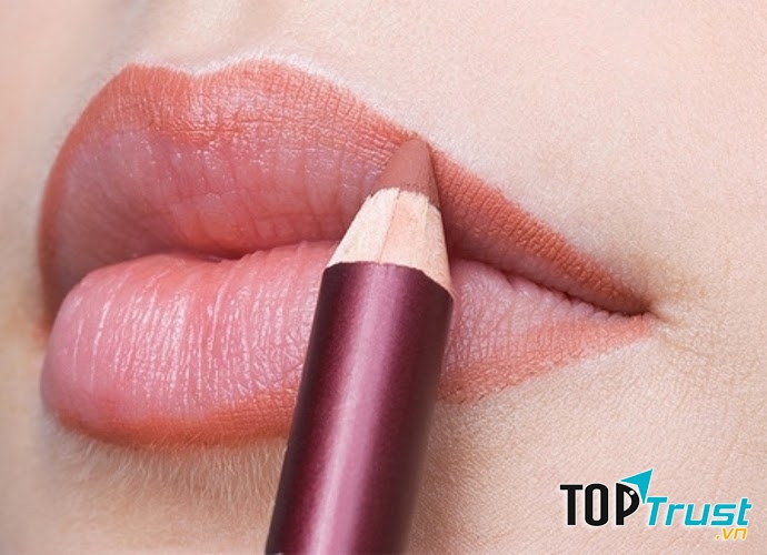 Cách tô cho môi dày