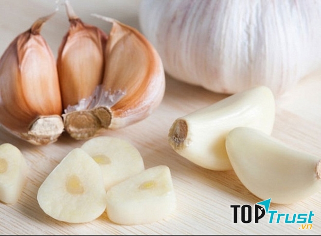 Cách trị giun kim bằng tỏi