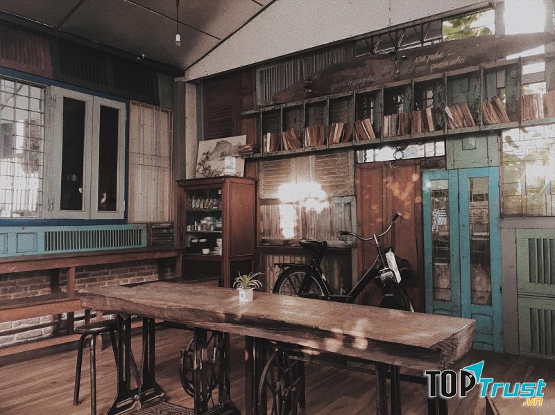 Không gian đậm chất Vintage bên trong Cafe 1985 Garden