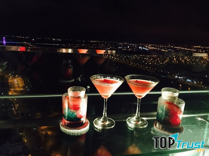 Cafe & Bar Sky36