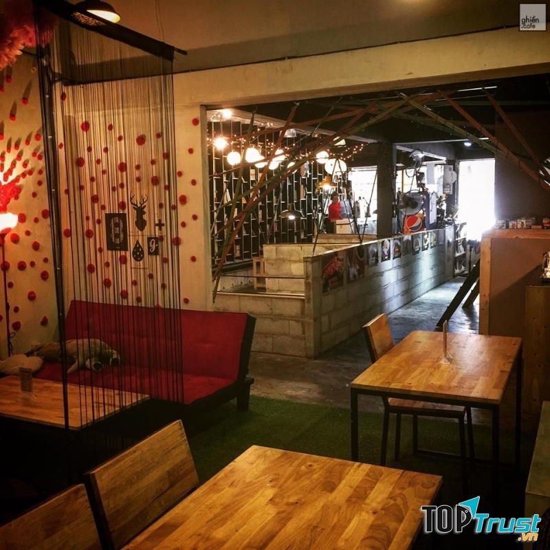 Cafe Comma - Cafe Sách & Boardgame