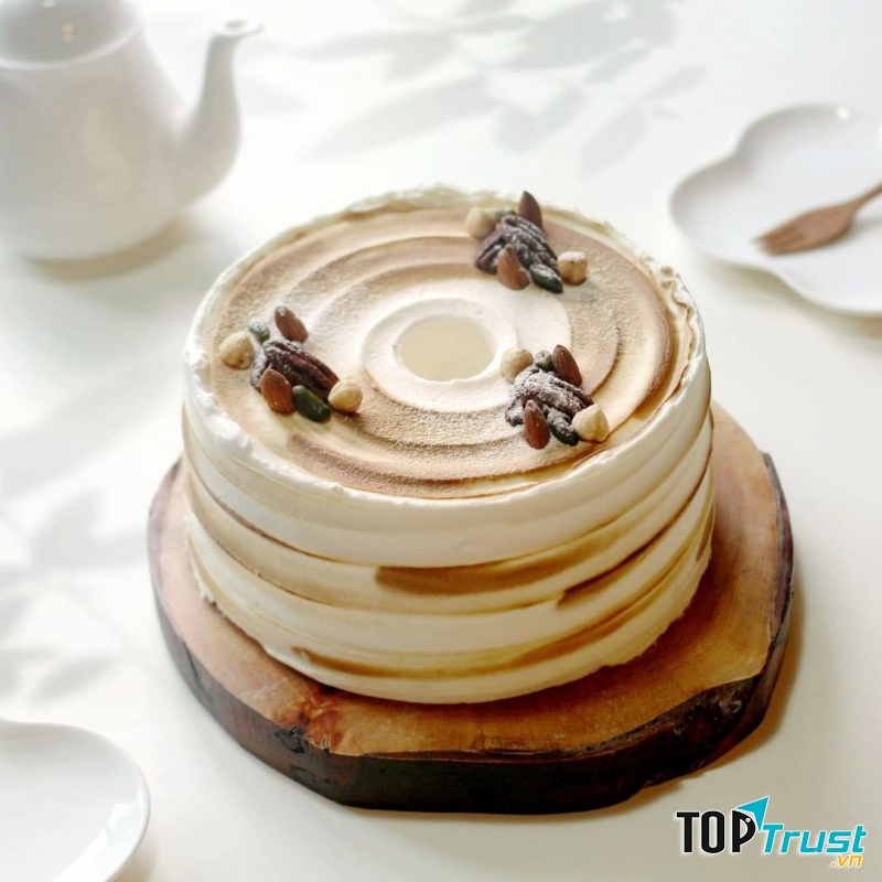 Một chiếc bánh tại Cafe Deli Artisee