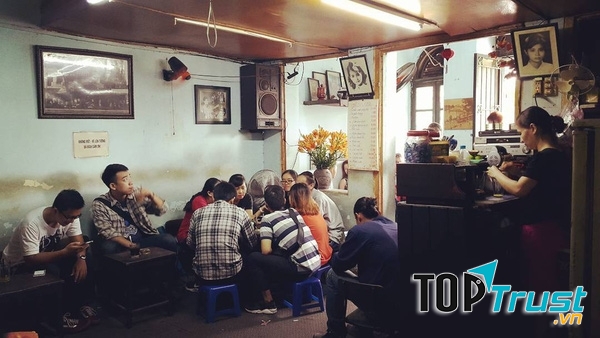 Không gian bên trong quán