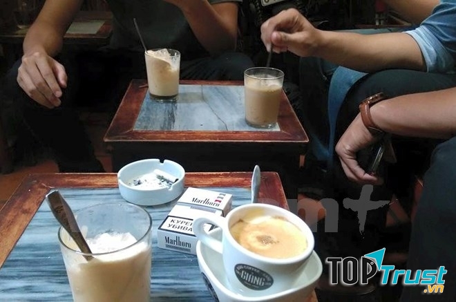 Cà phê Giảng- đắng thơm cà phê trứng