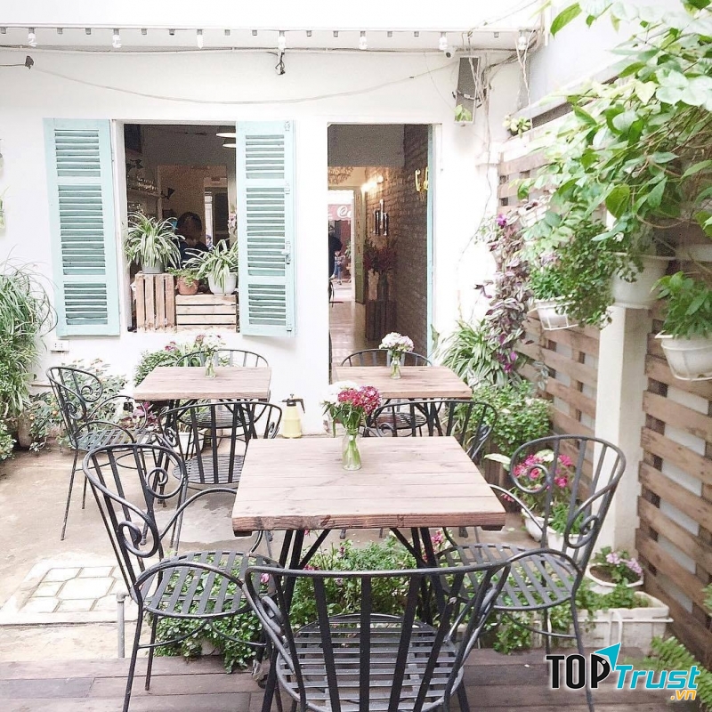 Cafe Green