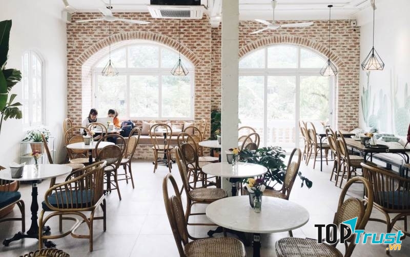 Cafe Green